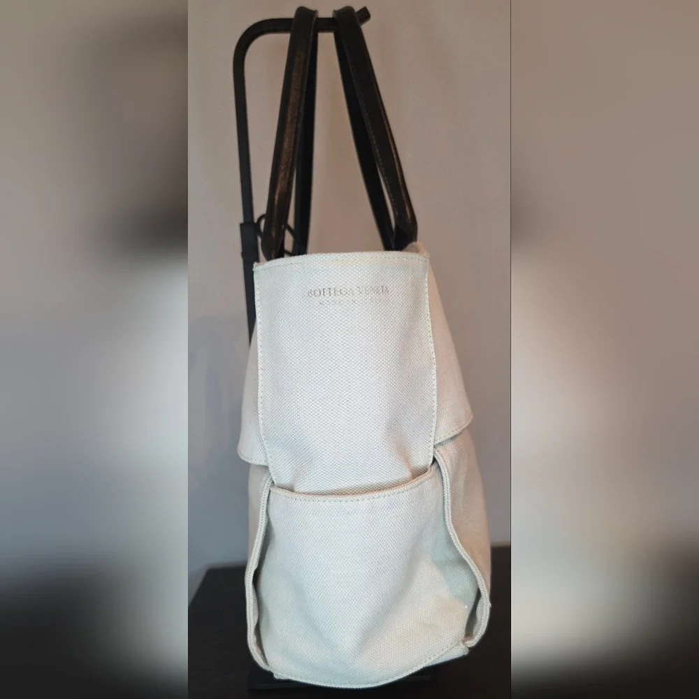 Bottega Veneta authentic bottega